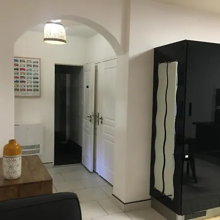 Centre Port Vieux, A 100m *
